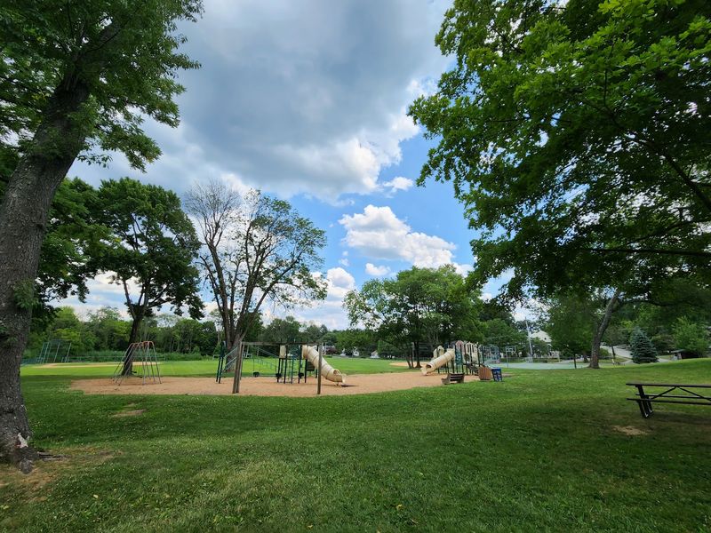 Bo Connor Park, Wayne Bo Connor Park, Wayne