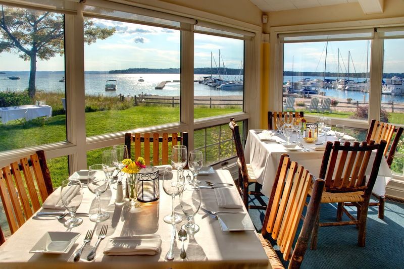 Boathouse Restaurant (Traverse City) Boathouse Restaurant (Traverse City)