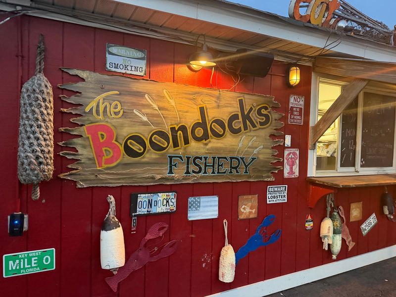 Boondocks Fishery & Grill - Red Bank