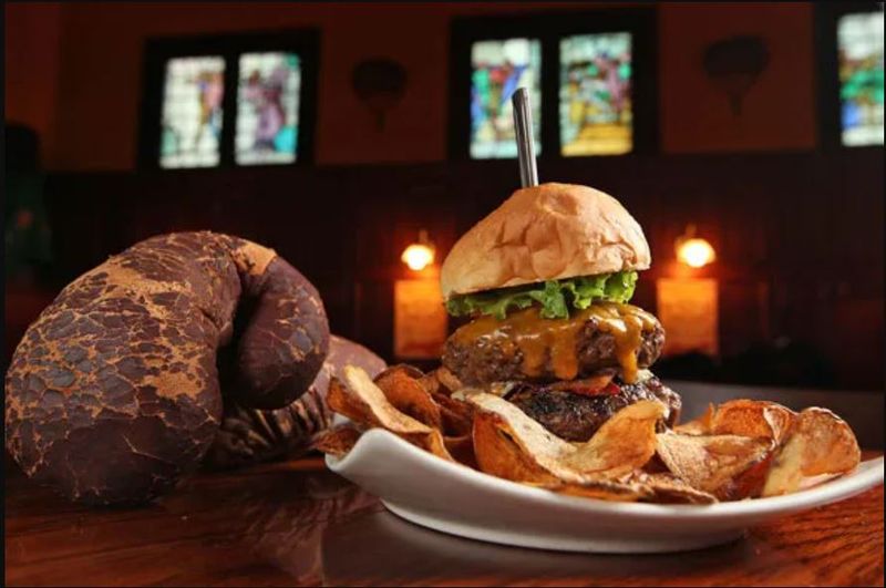 Boxer-themed burgers with personality