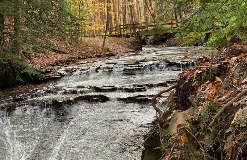 Bridal Veil Falls Scenic Overlook, Walton Hills
