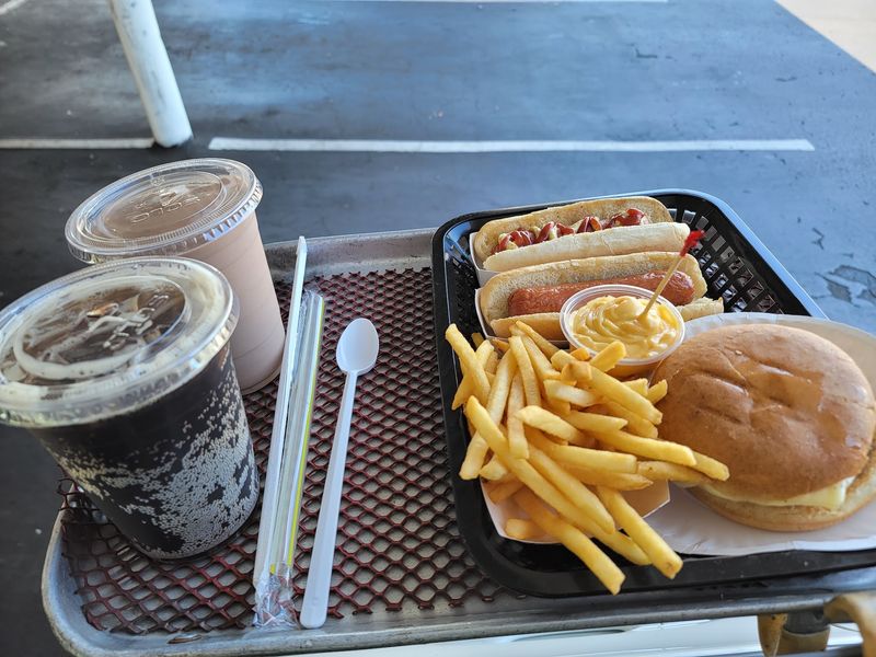 Burgers, Hot Dogs, and Pork Roll Keep the Menu Comfortingly Classic