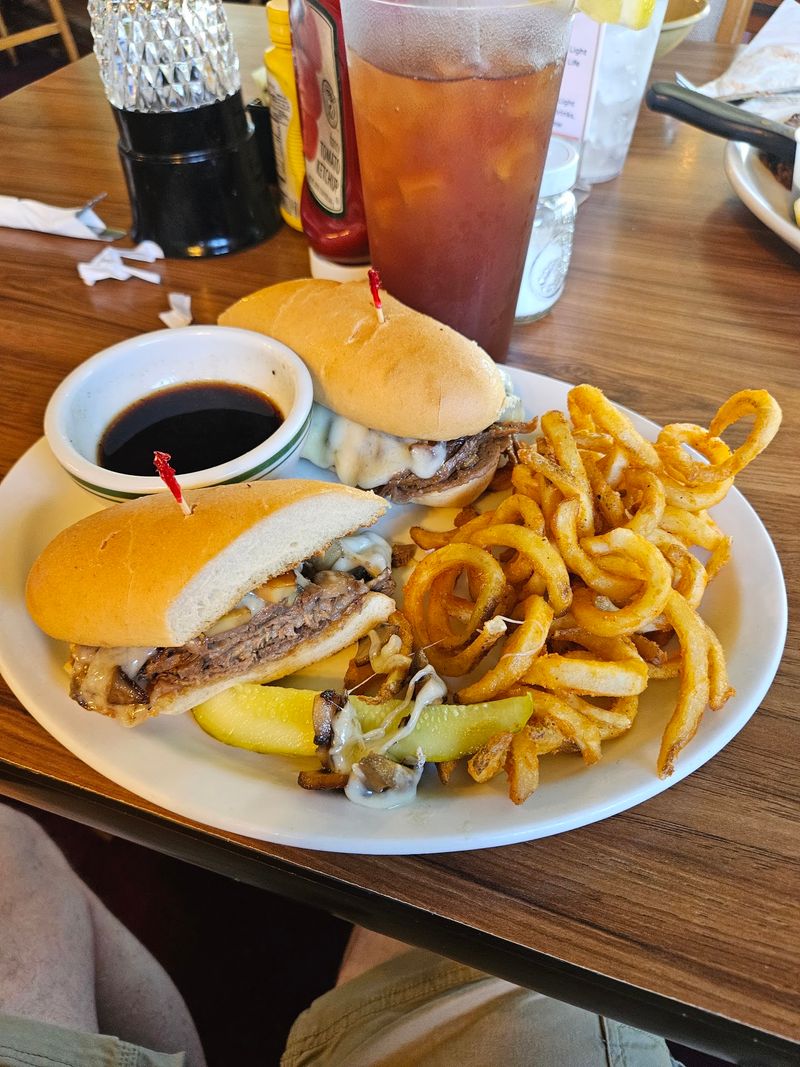 Burgers and Sandwiches That Satisfy Every Time