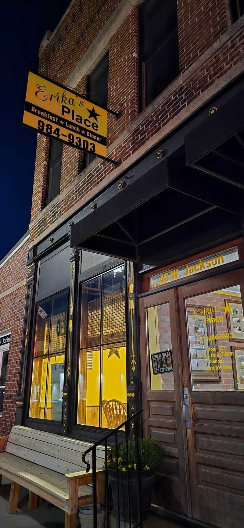 The Early Hours That Make Indiana Breakfast Fans Happy The Early Hours That Make Indiana Breakfast Fans Happy