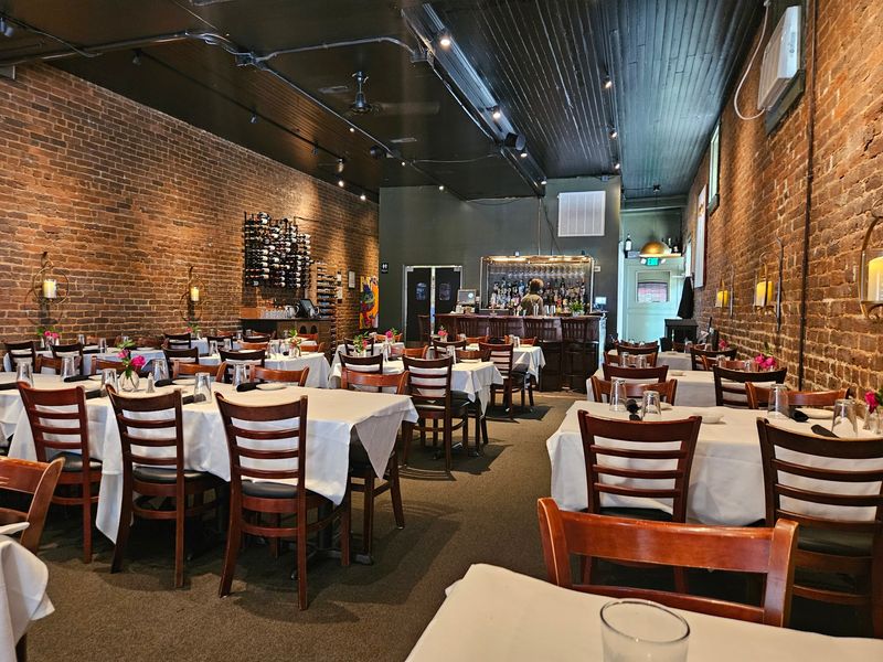 Cafe Roma Is the Kind of Cleveland Gem You're Glad You Found