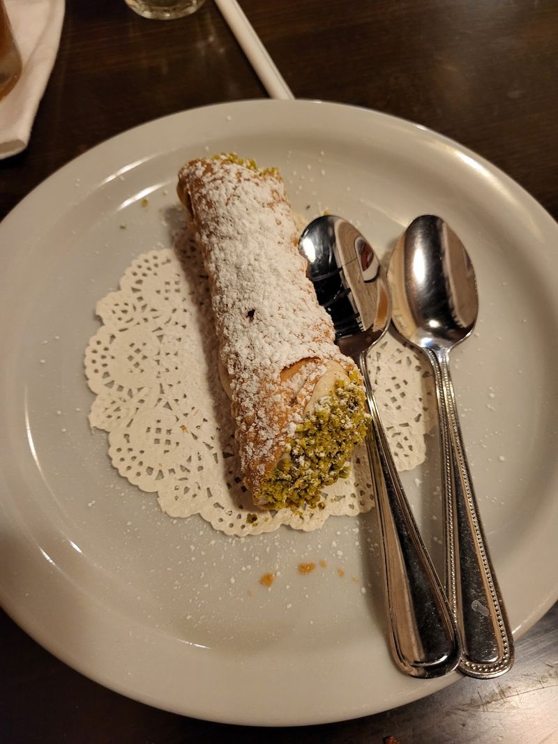 Cannoli That Deliver Sweet Italian Tradition