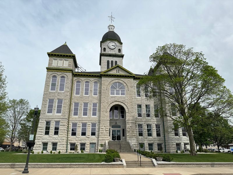 Carthage: Victorian Beauty on the Ozark Plateau Carthage: Victorian Beauty on the Ozark Plateau