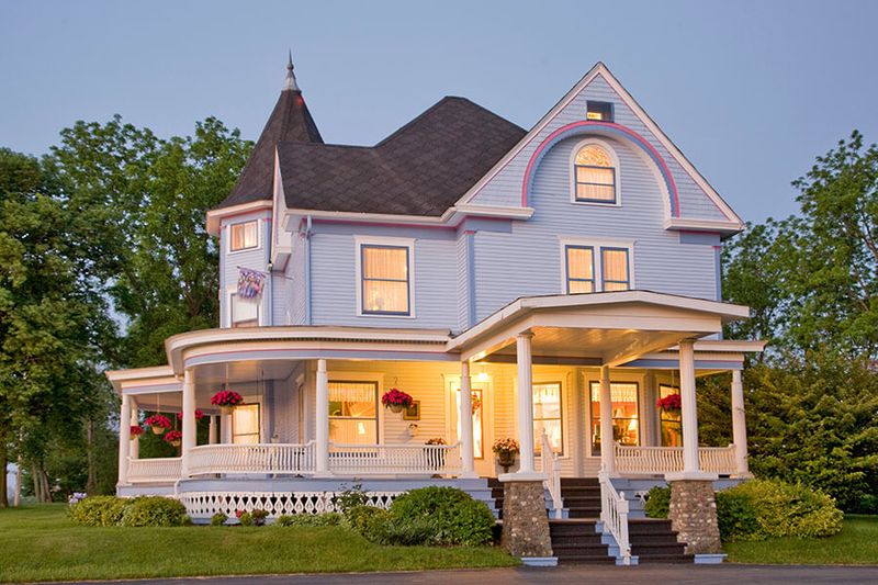 Castle in the Country Bed & Breakfast Inn - Allegan Castle in the Country Bed & Breakfast Inn - Allegan
