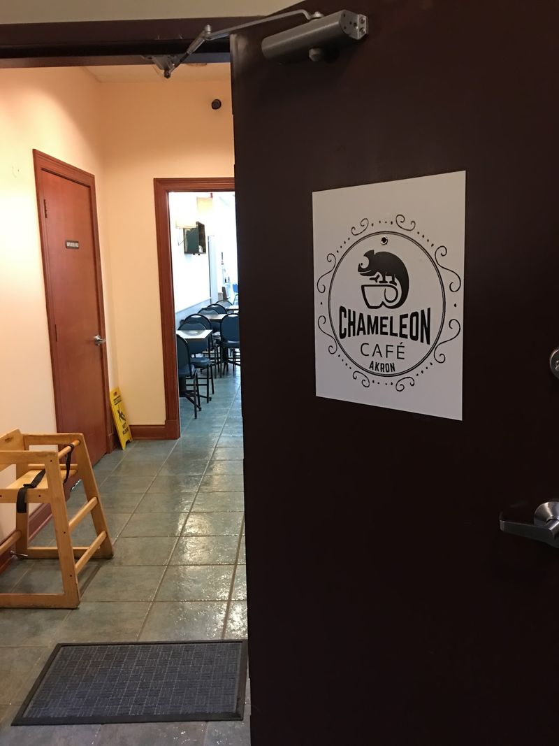 Chameleon Cafe, Akron