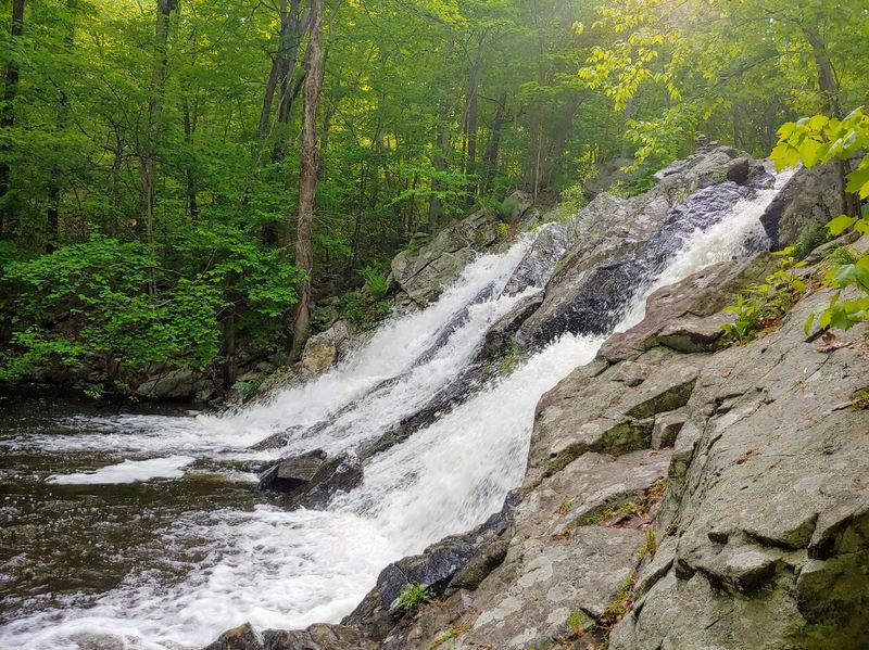 Chikahoki Falls