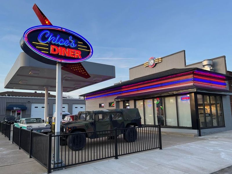 Chloe’s Diner, Massillon