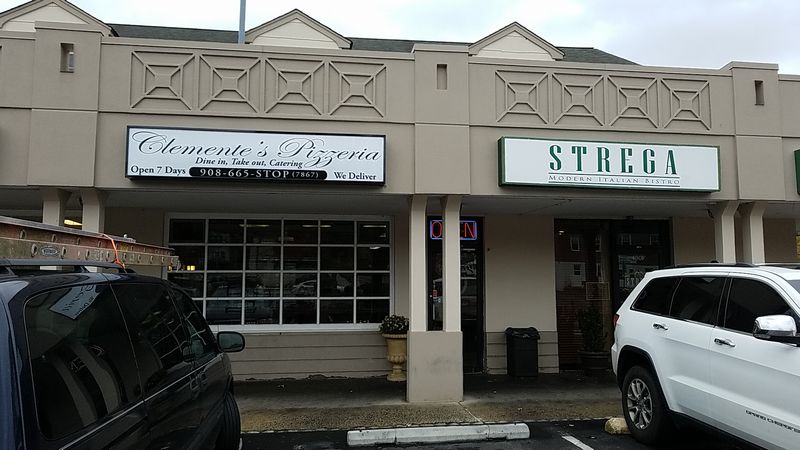 Clemente’s Pizzeria & Cafe Italiano