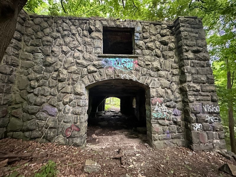 Cliffdale Manor Ruins