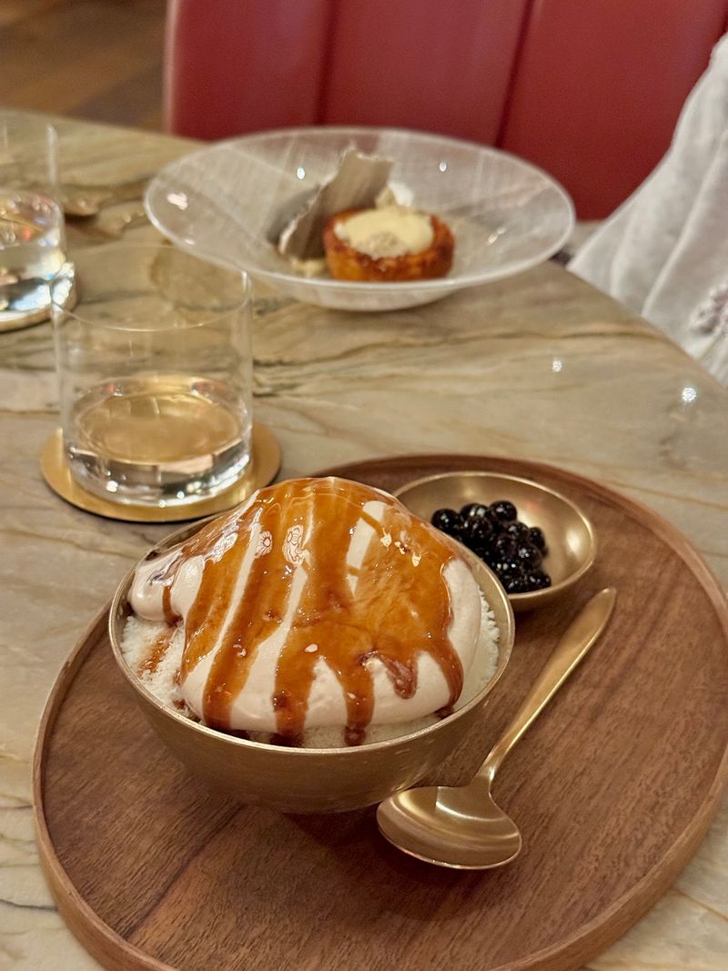 Cocktails, wine, and dessert that add extra sparkle