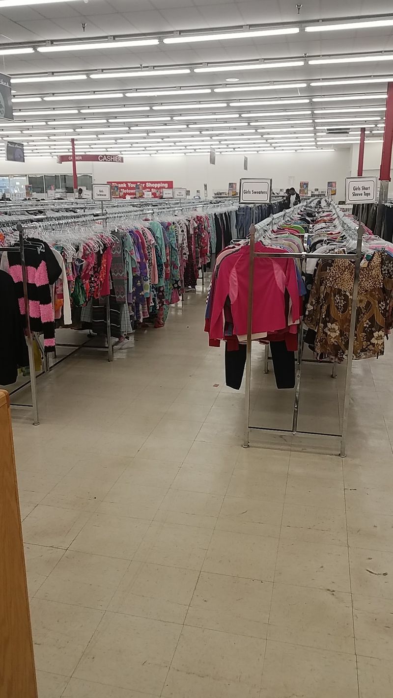 Color Tags and Discount Days Keep the Stakes High Color Tags and Discount Days Keep the Stakes High