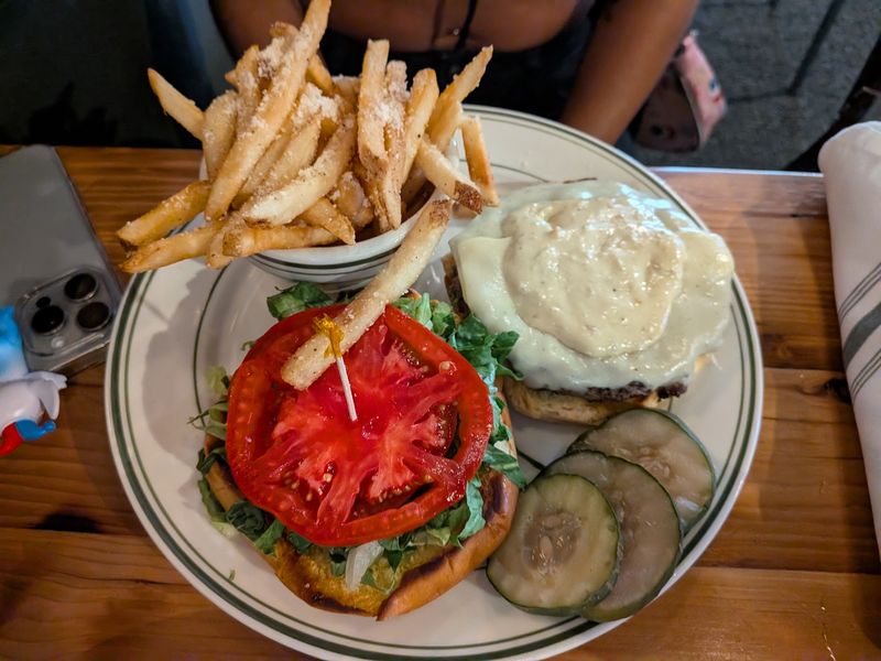 Comfort Food Gets a Creative Upgrade at Hollow Pines