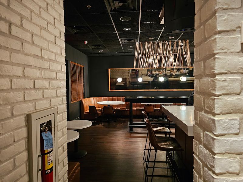 Comfortable Booths And A Classic Steakhouse Mood Comfortable Booths And A Classic Steakhouse Mood