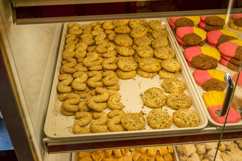 Conchas and Churros Make It Nearly Impossible to Choose Just One Conchas and Churros Make It Nearly Impossible to Choose Just One