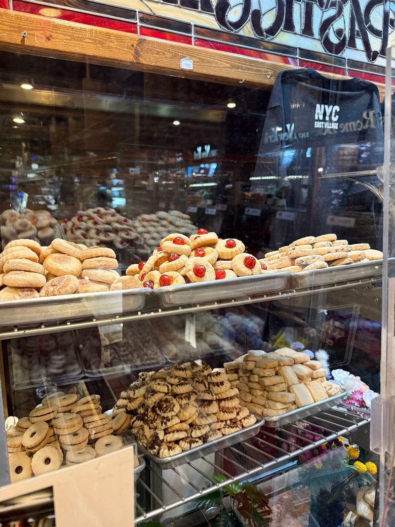 Cookies by the Pound Bring Home the Fun