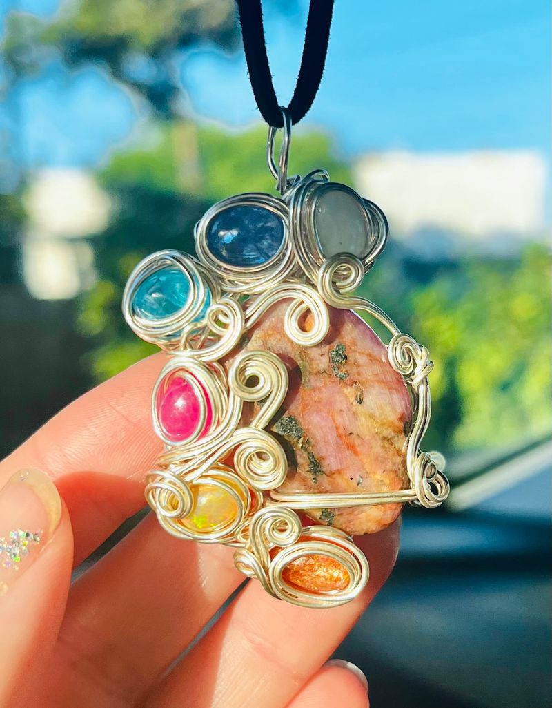 Custom Wire Wrapping Turns Stones Into Wearable Art