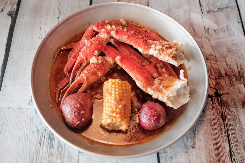 Hook & Reel Cajun Seafood & Bar (Crestwood)