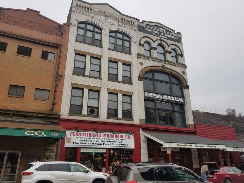 DeLuca’s Diner