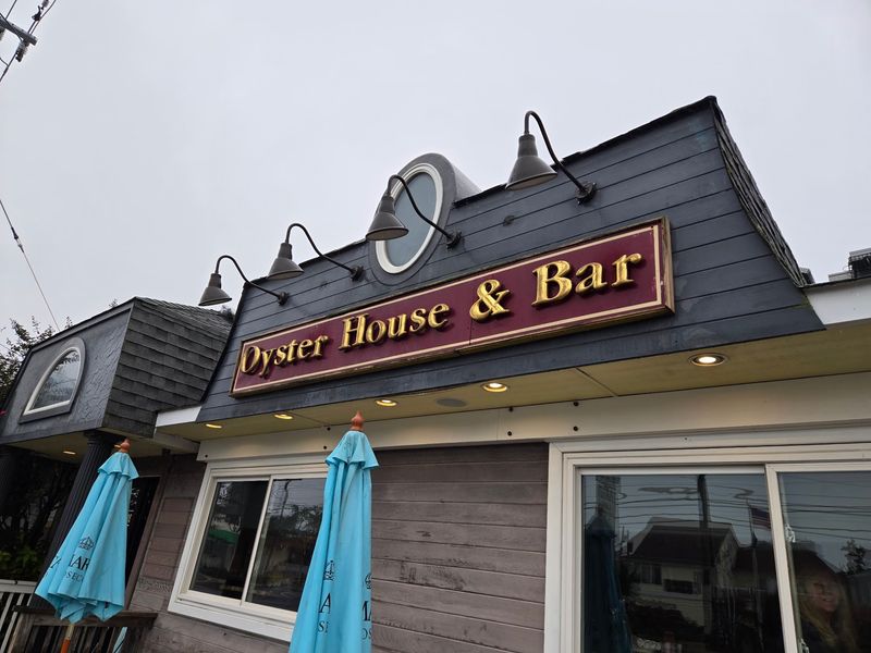 Delaware Avenue Oyster House & Bar - Beach Haven Delaware Avenue Oyster House & Bar - Beach Haven