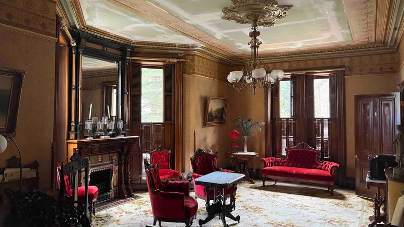 Inside Hamill House, Elegance Meets Mountain Grit