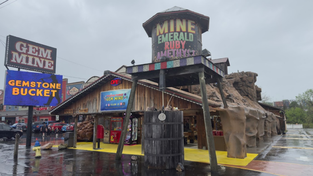 Dig for Real Gemstones at This Tennessee Mine—and Take Your Treasures Home