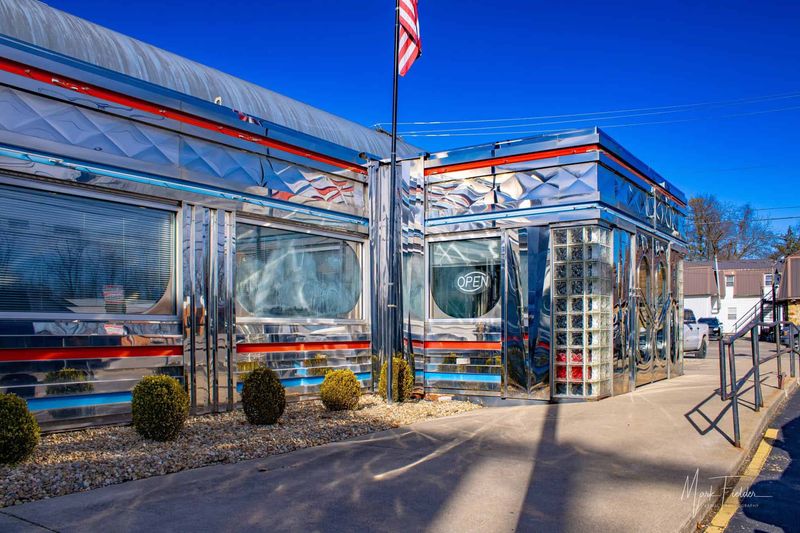Diner 23, Waverly