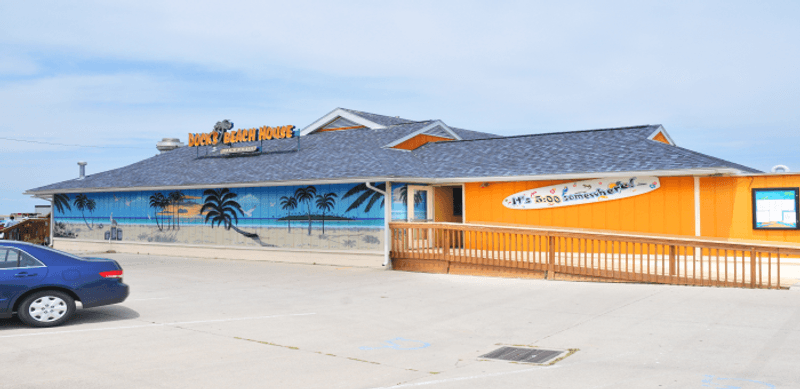 Dock’s Beach House, Port Clinton Dock’s Beach House, Port Clinton