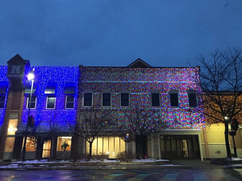 Downtown Blocks That Set the Scene