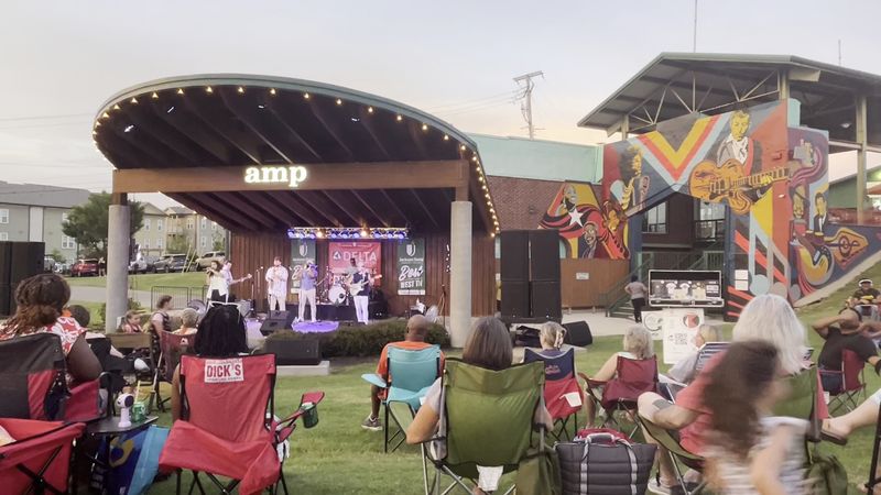 Downtown Location Makes It Easy To Explore Jackson