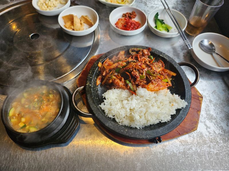 Dumok BBQ - Palisades Park Dumok BBQ - Palisades Park