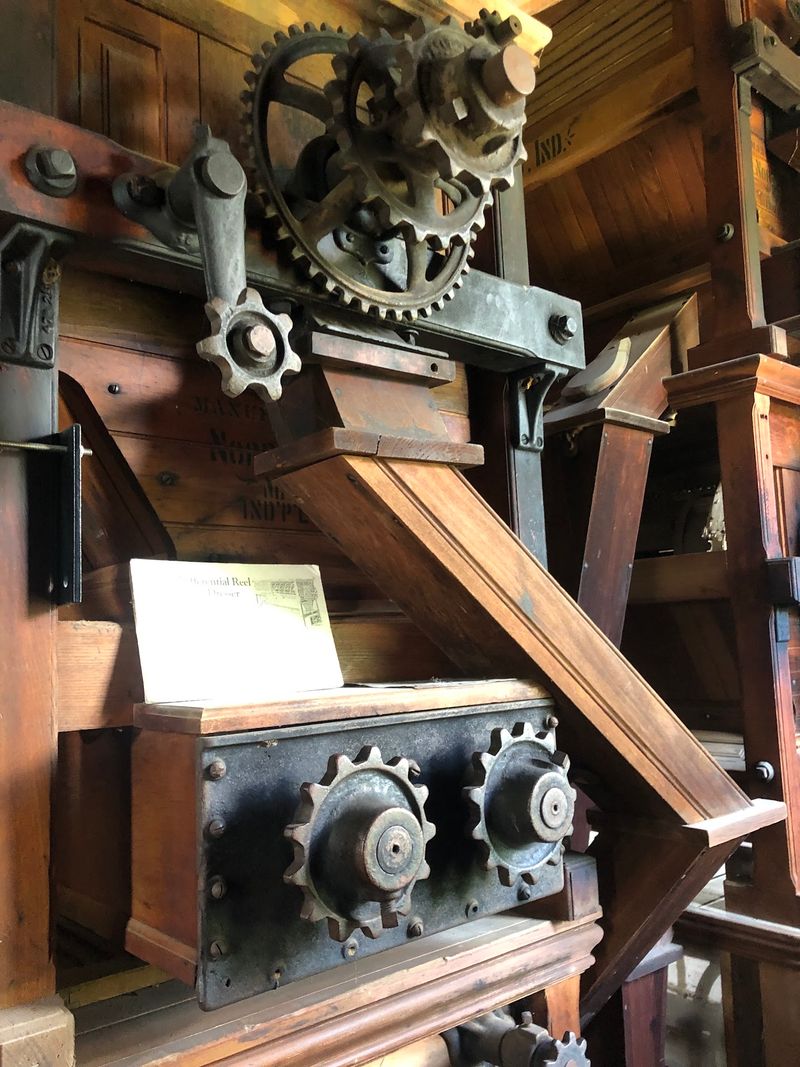 Inside the Working Mill, Grain Becomes the Main Event