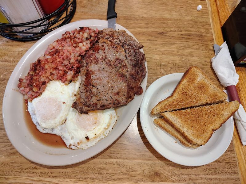 Goodfield, Illinois Still Knows the Power of an Early Breakfast