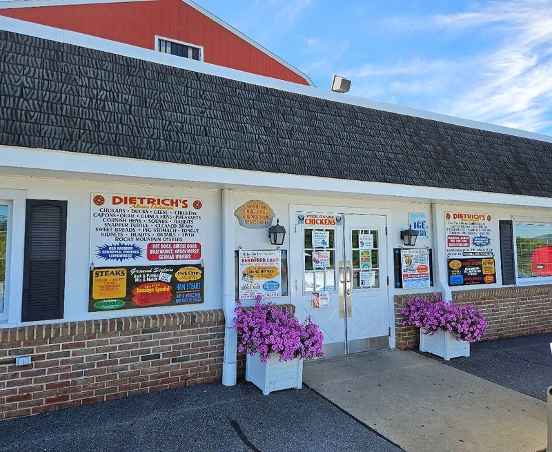 Easy Stop Near I-78 With Country Road Charm