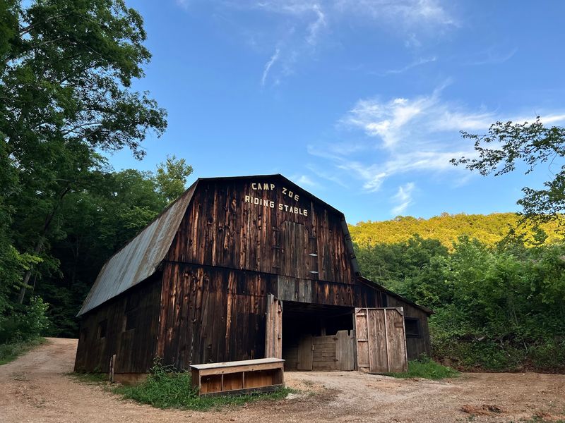 Echo Bluff State Park (Eminence)