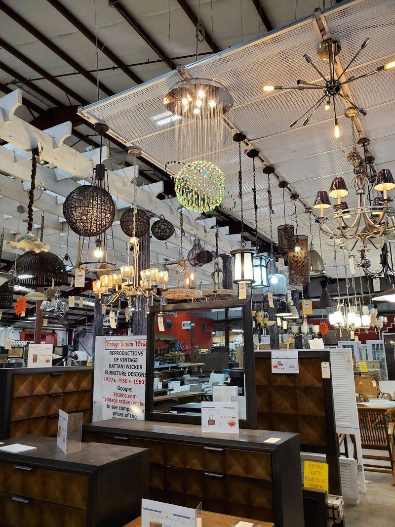 Endless Aisles of Lighting Options That'll Brighten Your Budget Endless Aisles of Lighting Options That'll Brighten Your Budget