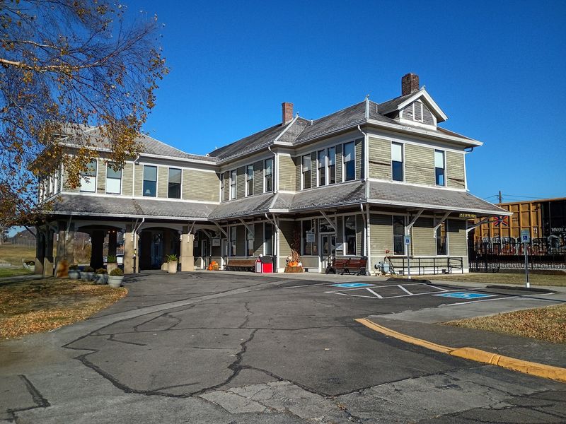 Etowah L&N Depot in Etowah