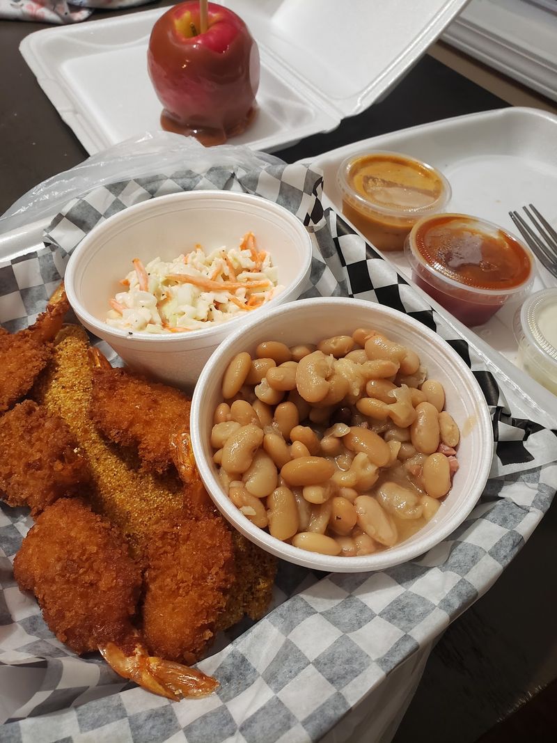 Expect the Kind of Southern Favorites That Fill You Up