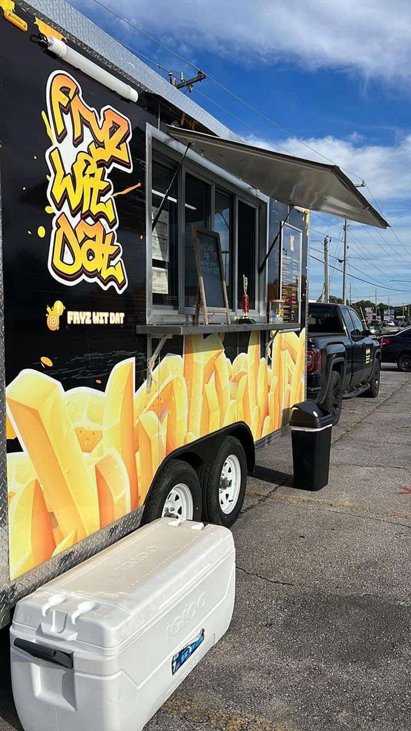 FRYZ WIT DAT, Clarksville