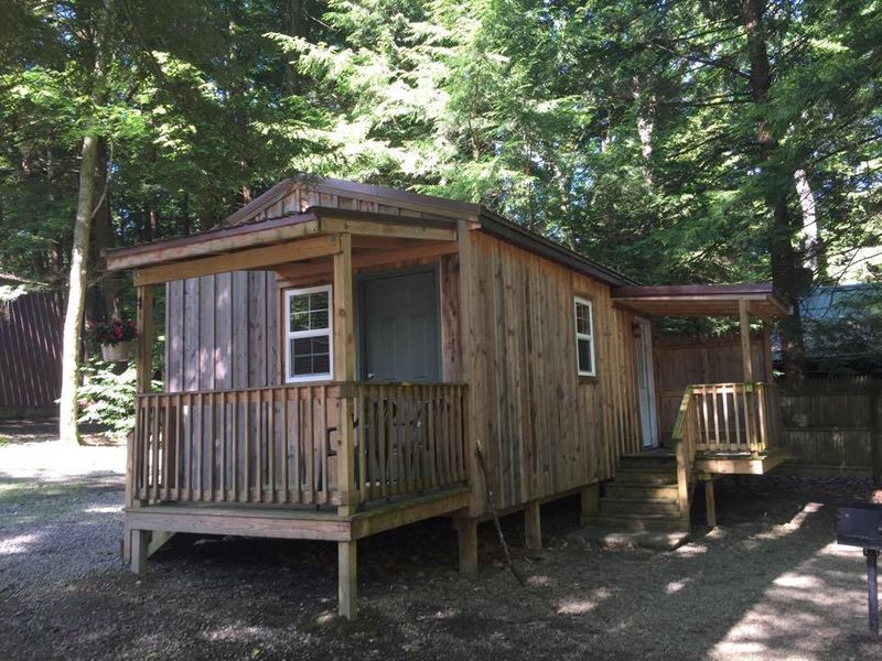 Fair Winds in the Forest Cabins & Lodge - Clarington