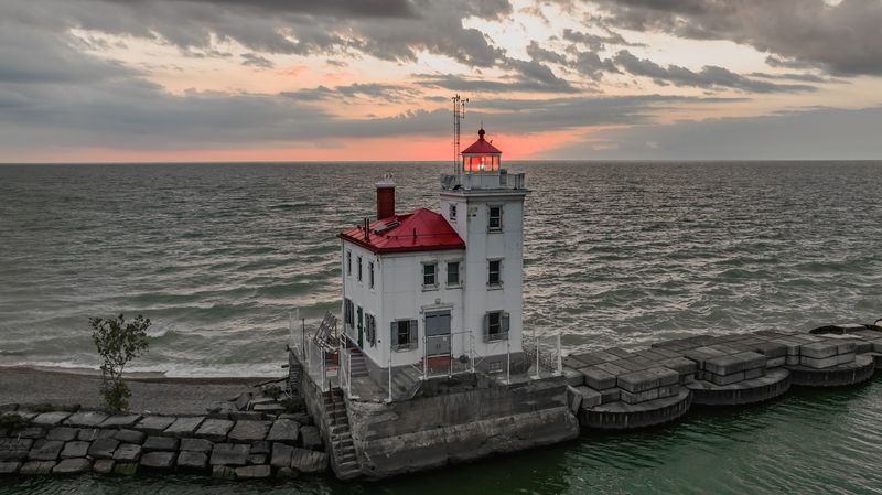 Fairport Harbor, Lake Erie Fairport Harbor, Lake Erie