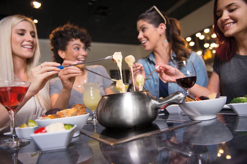 Families and Groups Find Plenty to Share