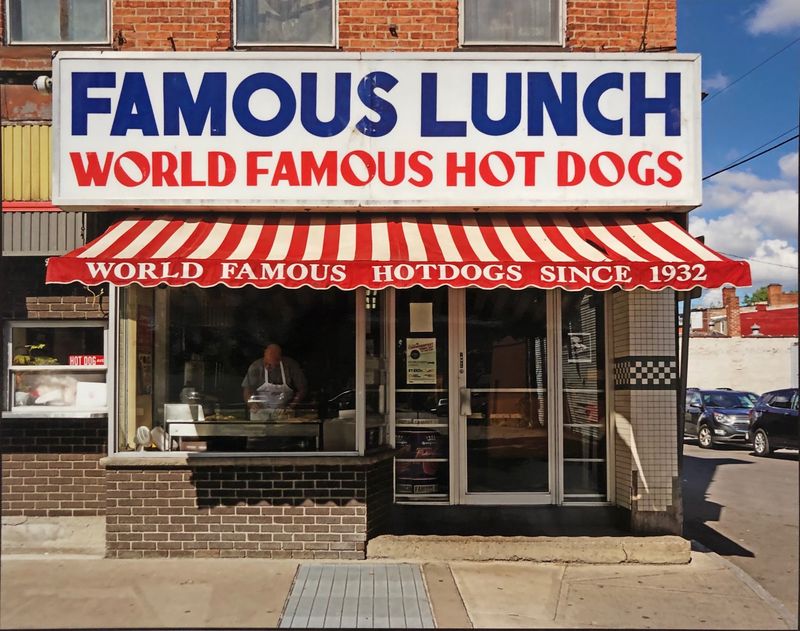 Famous Lunch (Troy)