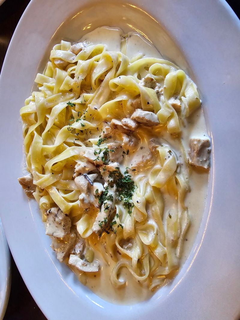 Fettuccine Alfredo Done the Right Way