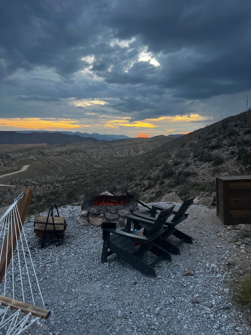 Fire Pits and S'mores Under Endless Stars Fire Pits and S'mores Under Endless Stars