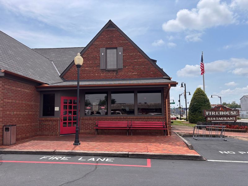 Firehouse Restaurant, Johnson City