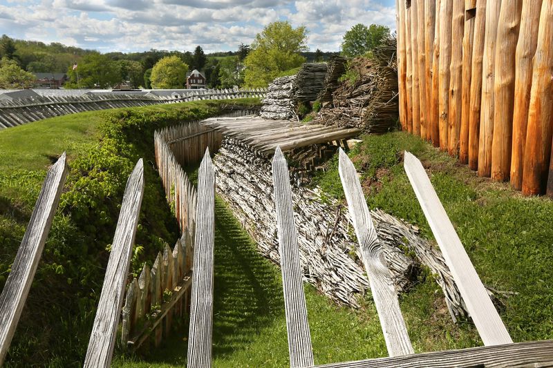 Fort Ligonier, Ligonier Fort Ligonier, Ligonier